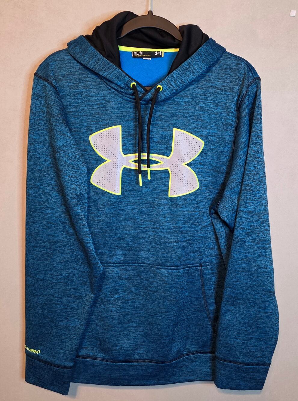 NWOT Under Armour Storm Big Reflective Logo Hoodie kangaroo pocket size M